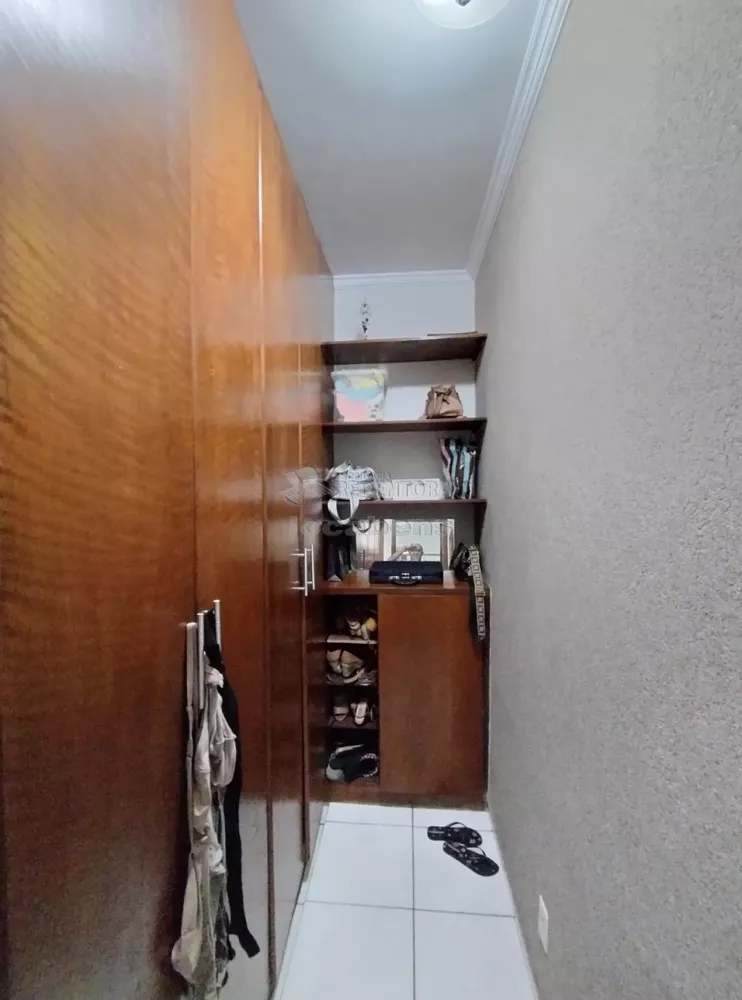 Casa à venda com 4 quartos, 218m² - Foto 4