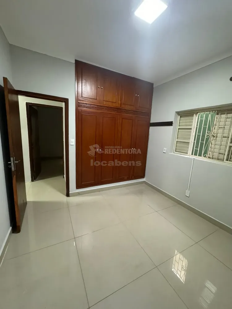Casa, 4 quartos, 168 m² - Foto 2