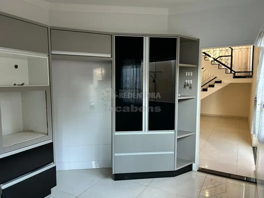 Casa, 3 quartos, 217 m² - Foto 1