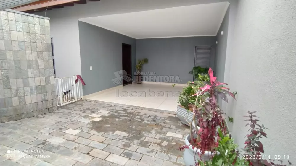 Casa à venda com 3 quartos, 208m² - Foto 2