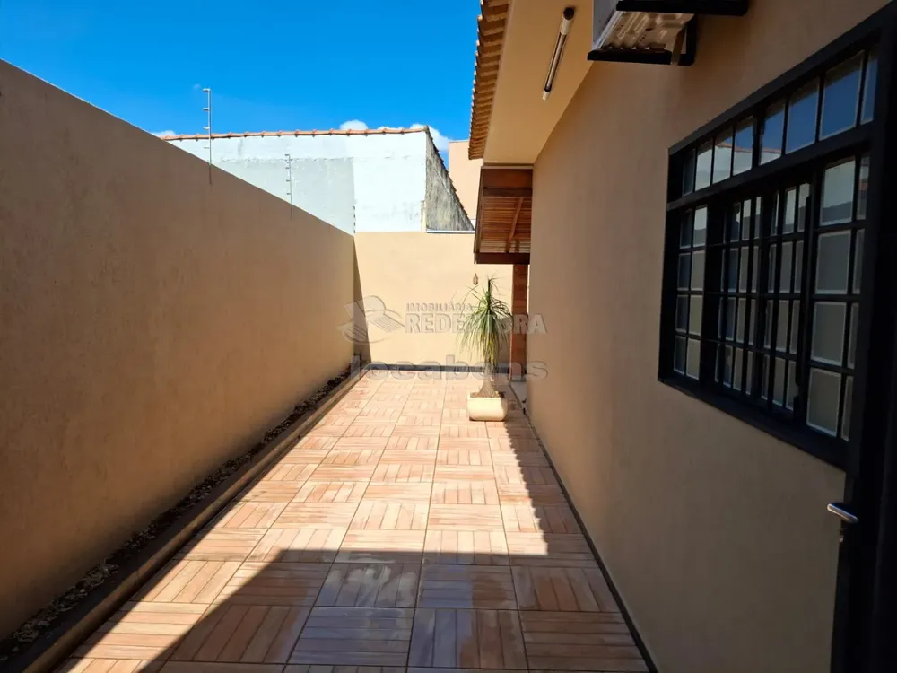 Casa, 3 quartos, 210 m² - Foto 1