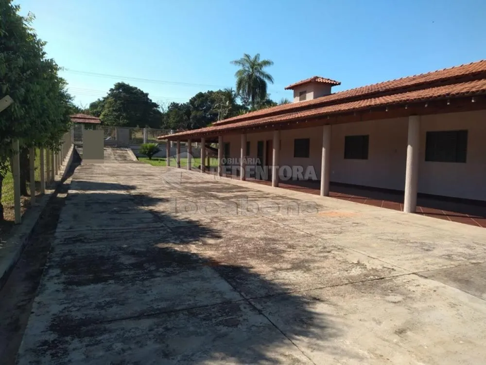 Chácara, 3 quartos, 2380 m² - Foto 2