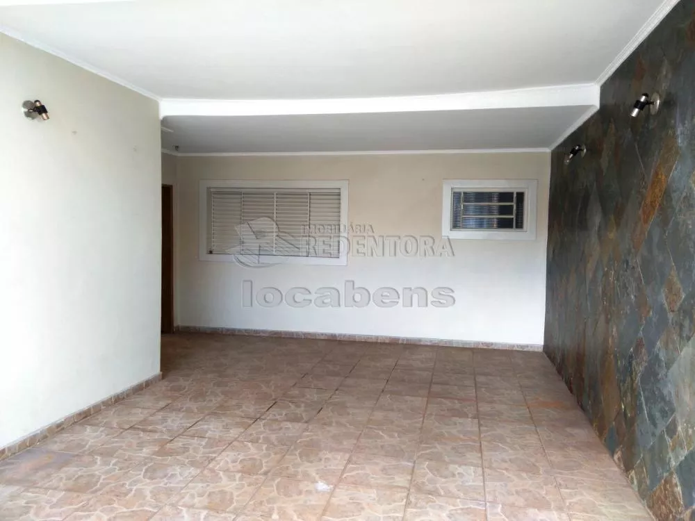 Casa à venda com 3 quartos, 272m² - Foto 2