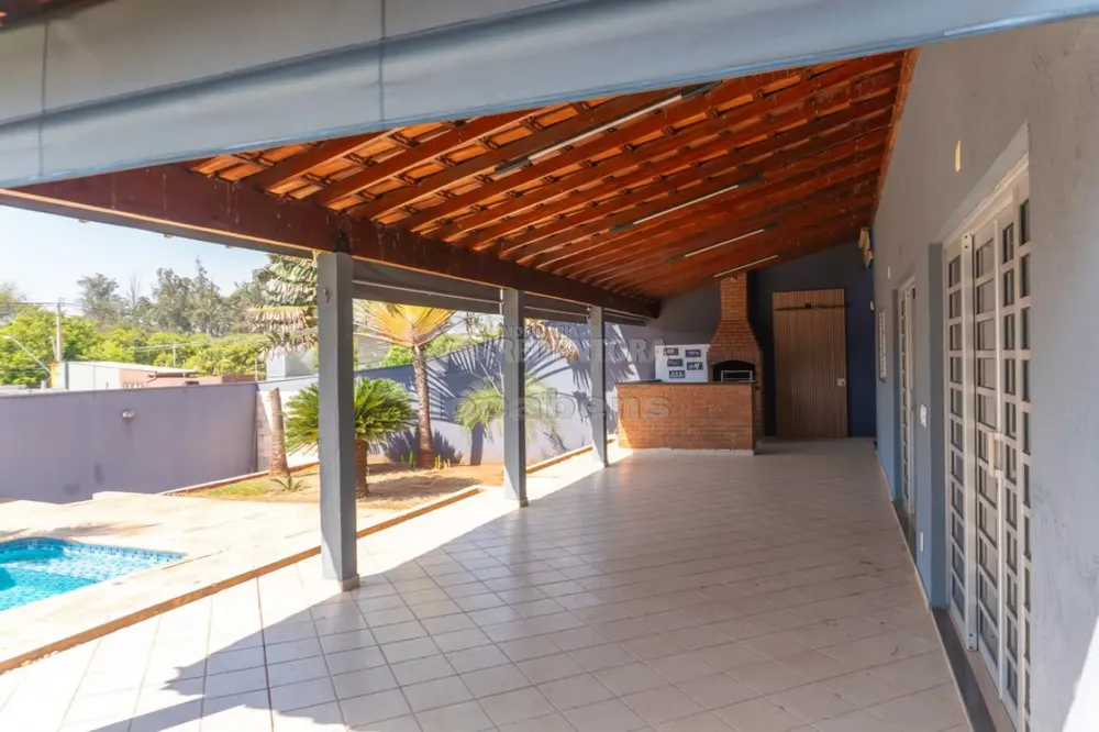 Casa, 3 quartos, 242 m² - Foto 2