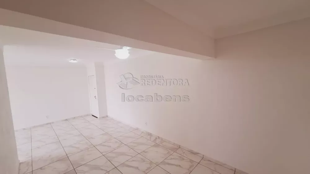 Apartamento para alugar com 3 quartos, 140m² - Foto 2