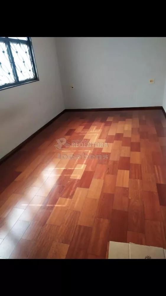 Casa à venda com 3 quartos, 390m² - Foto 4