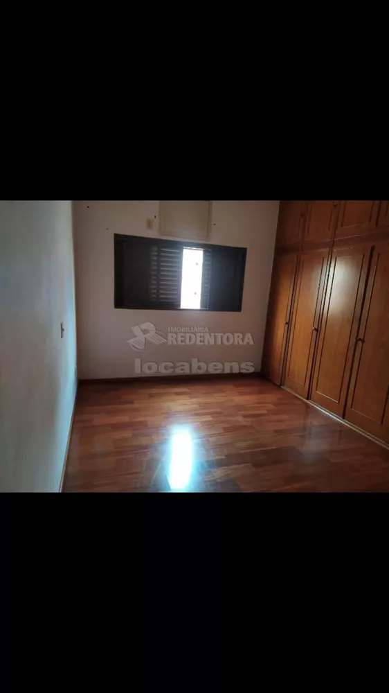 Casa à venda com 3 quartos, 390m² - Foto 3