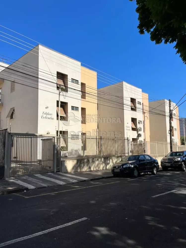 Apartamento à venda com 3 quartos, 94m² - Foto 1