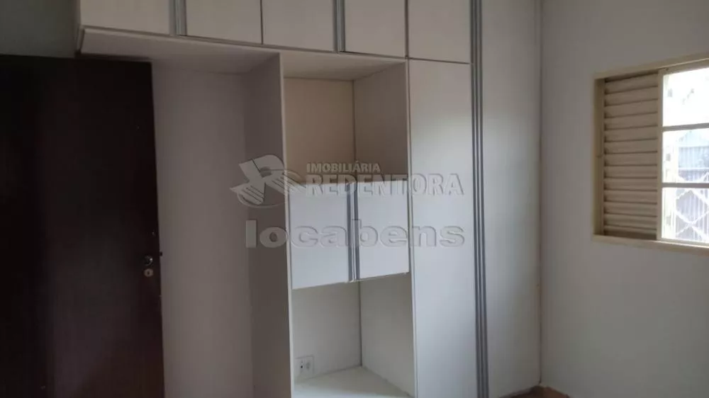 Casa à venda com 3 quartos, 230m² - Foto 18