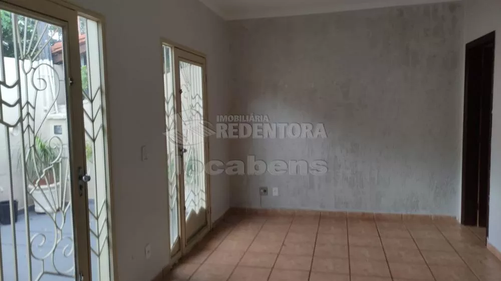 Casa à venda com 3 quartos, 230m² - Foto 3