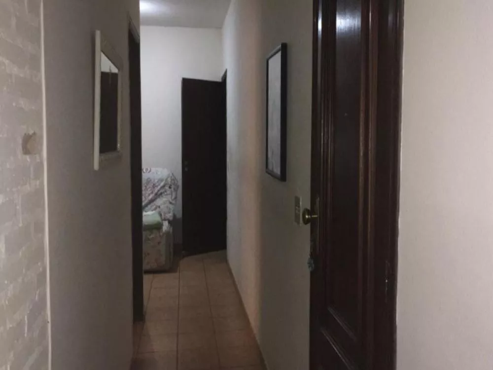 Casa à venda com 3 quartos, 230m² - Foto 4