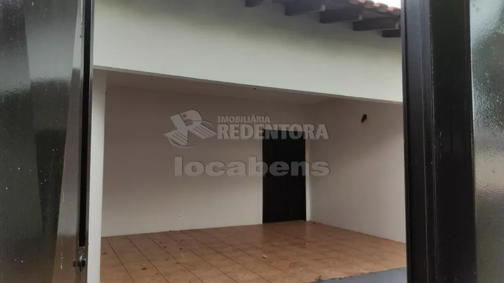 Casa à venda com 3 quartos, 230m² - Foto 1