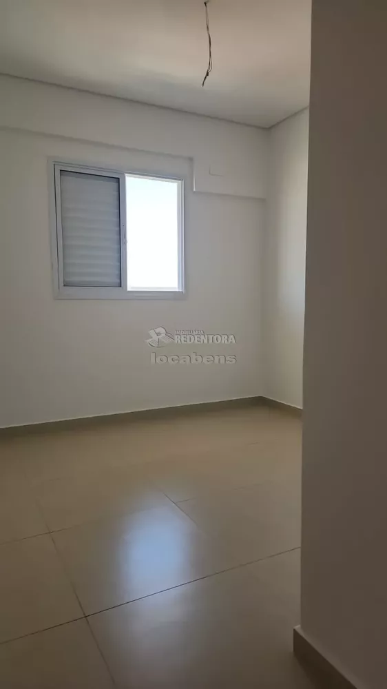 Apartamento à venda com 2 quartos, 76m² - Foto 1
