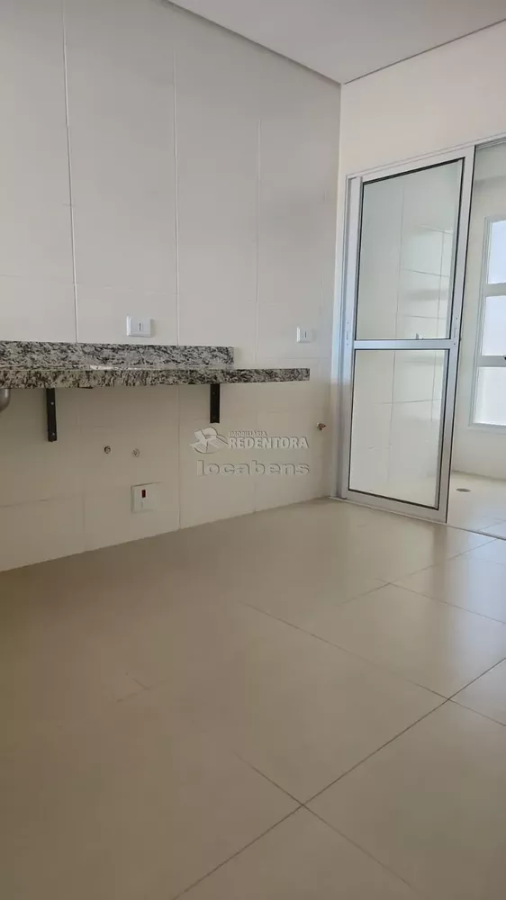 Apartamento à venda com 2 quartos, 76m² - Foto 2