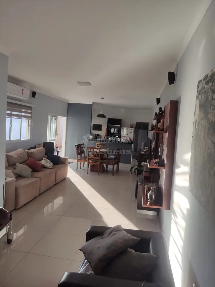 Casa, 3 quartos, 200 m² - Foto 3