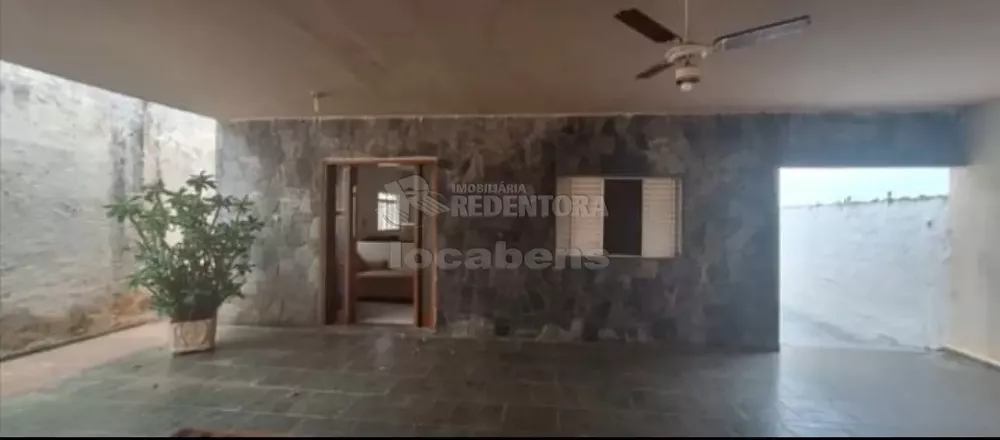 Casa à venda com 3 quartos, 165m² - Foto 1