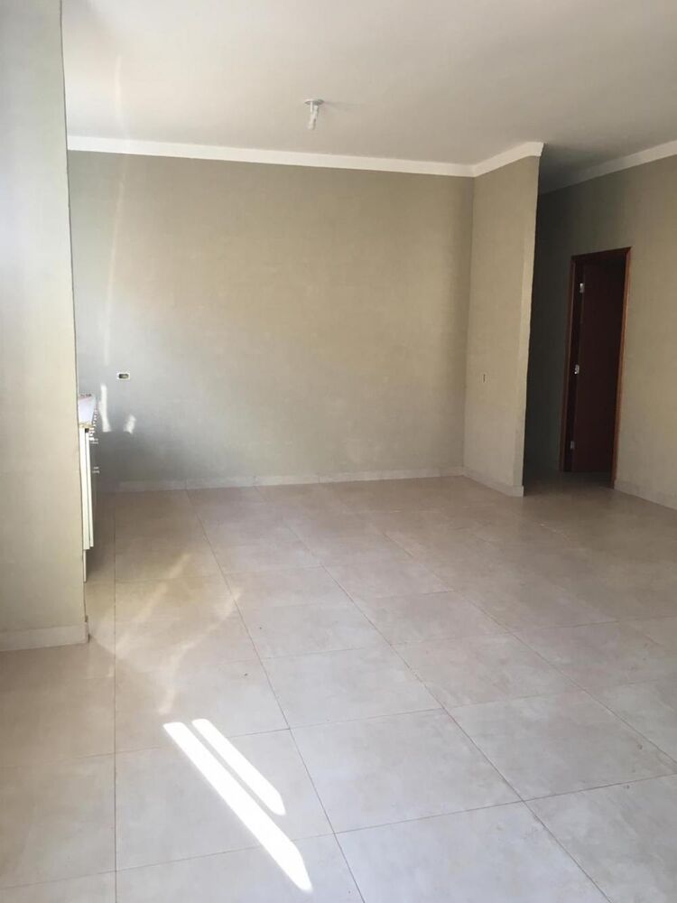Casa à venda com 2 quartos, 136m² - Foto 3