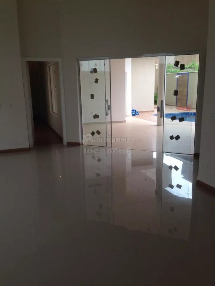 Casa de Condomínio para alugar com 3 quartos, 300m² - Foto 8