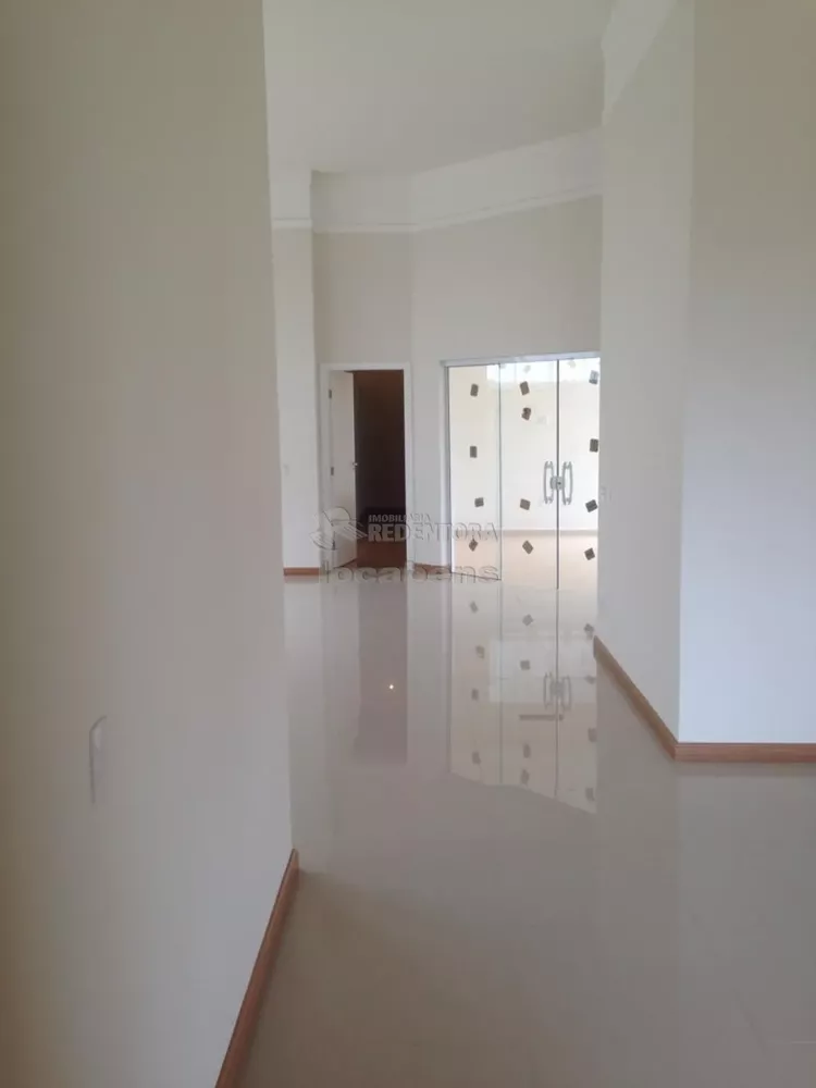 Casa de Condomínio para alugar com 3 quartos, 300m² - Foto 3