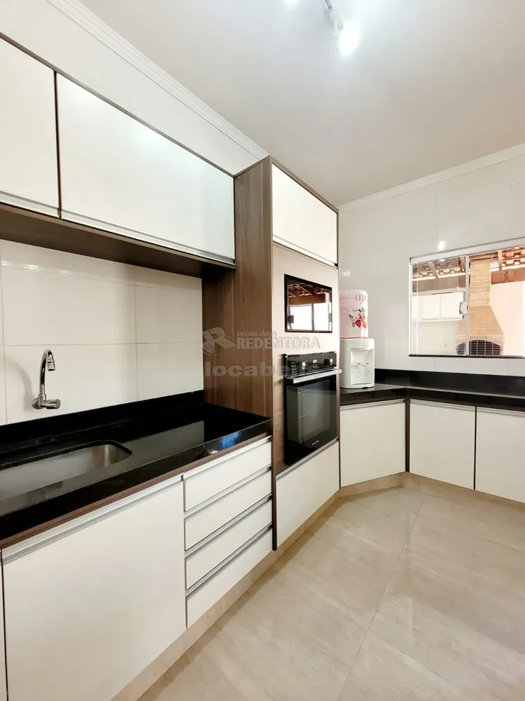 Casa, 3 quartos, 250 m² - Foto 2