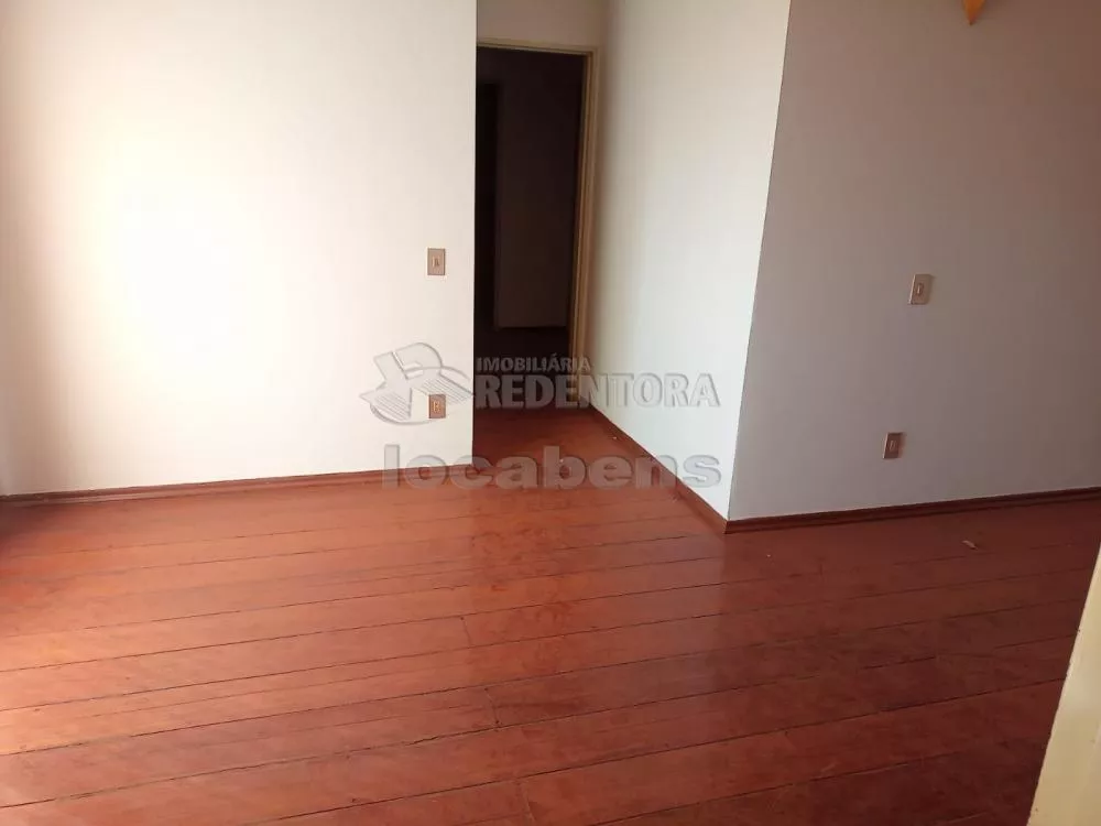 Apartamento para alugar com 3 quartos, 145m² - Foto 2