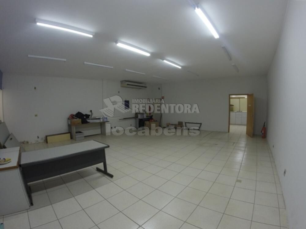 Prédio Inteiro à venda com 2 quartos, 650m² - Foto 2