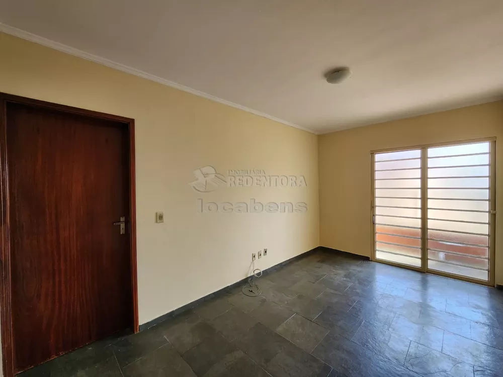 Apartamento à venda com 2 quartos, 66m² - Foto 1