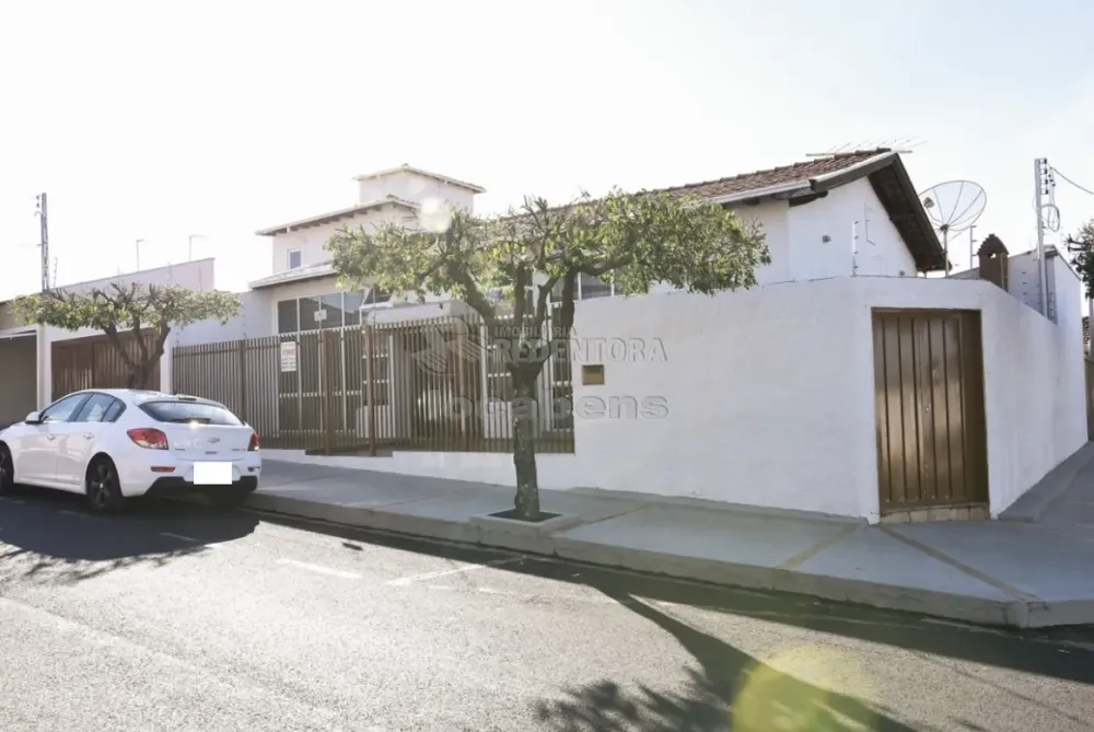 Casa, 4 quartos, 277 m² - Foto 1