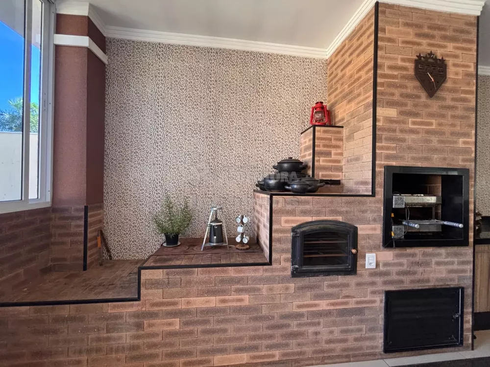Casa à venda com 3 quartos, 470m² - Foto 2