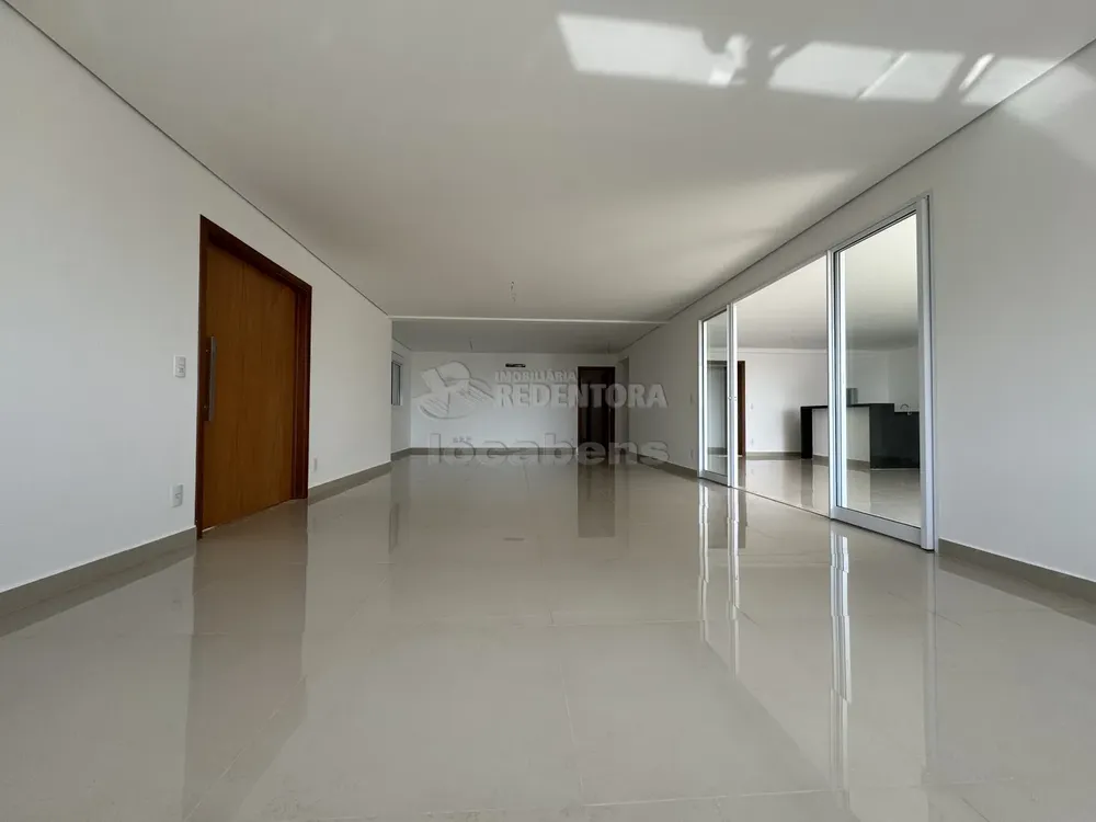 Apartamento, 3 quartos, 280 m² - Foto 1