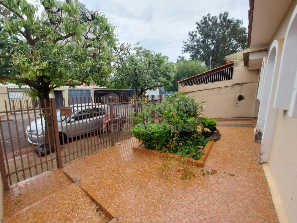 Casa, 3 quartos, 204 m² - Foto 1