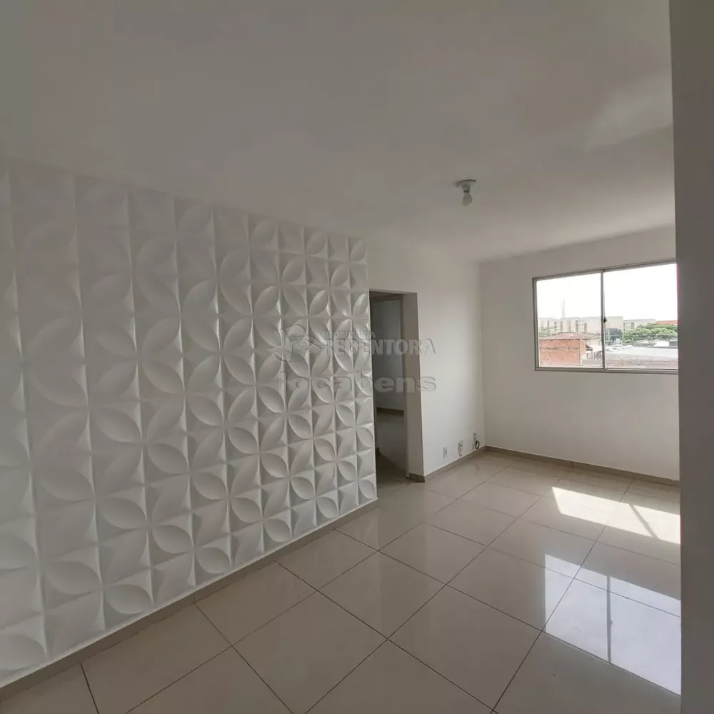 Apartamento à venda com 2 quartos, 45m² - Foto 2