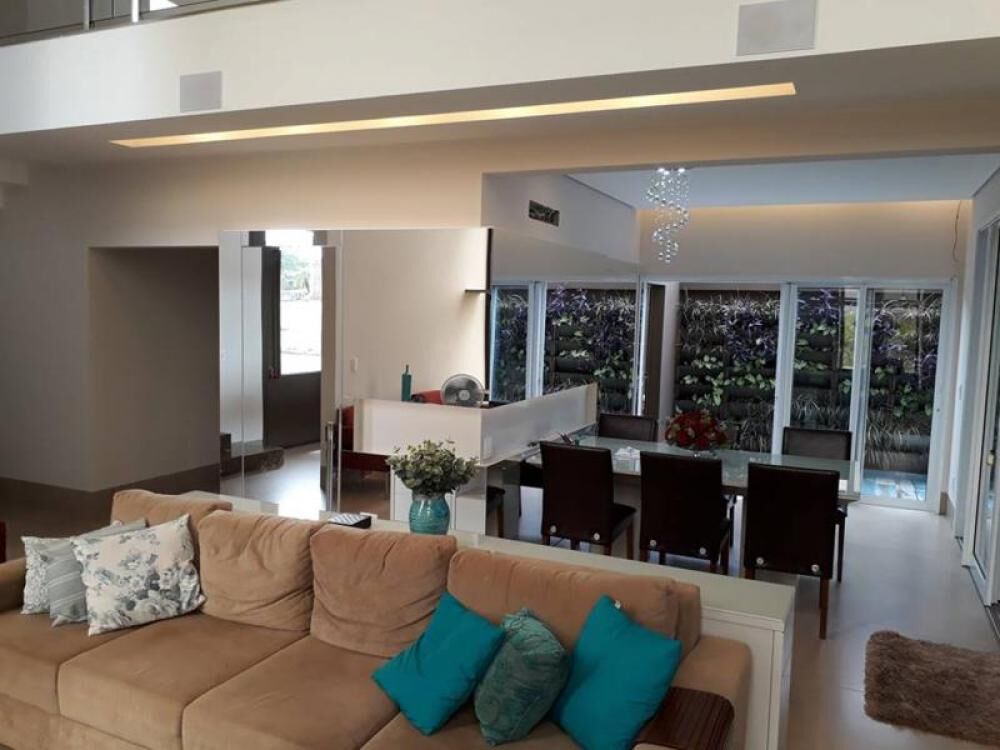 Casa de Condomínio à venda com 3 quartos, 312m² - Foto 2