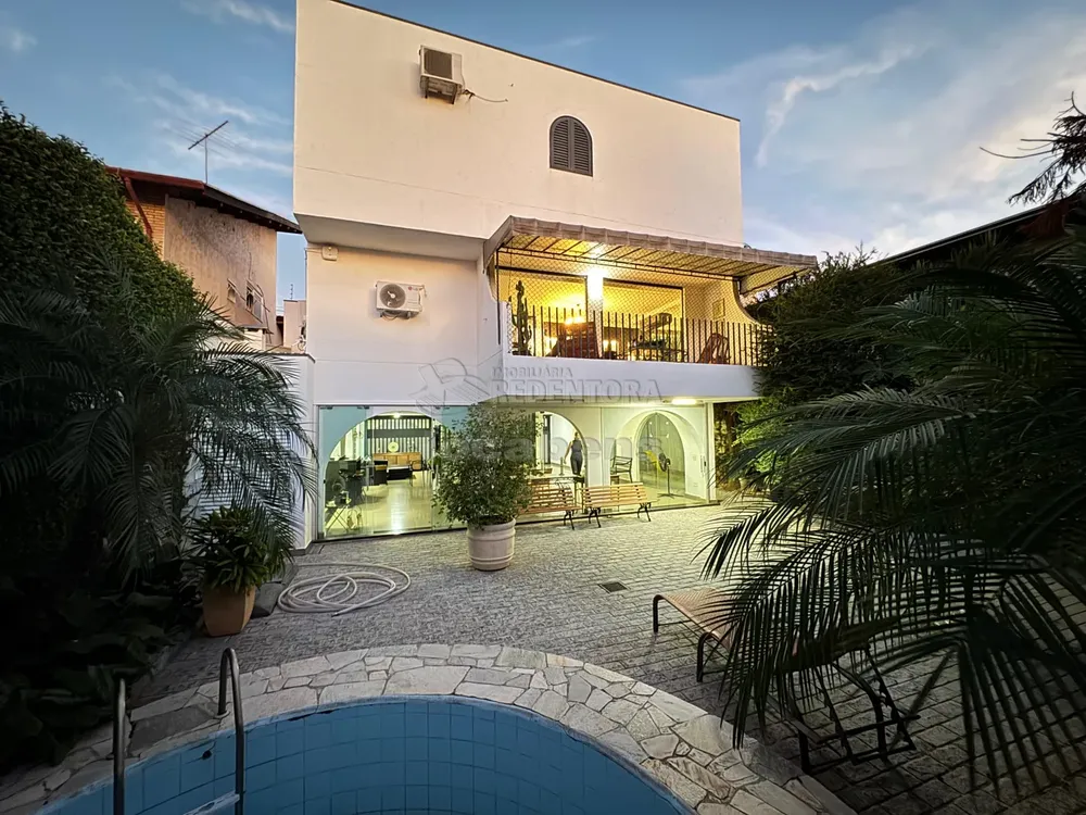 Sobrado, 4 quartos, 337 m² - Foto 1