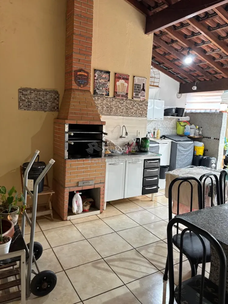 Casa, 5 quartos, 247 m² - Foto 1