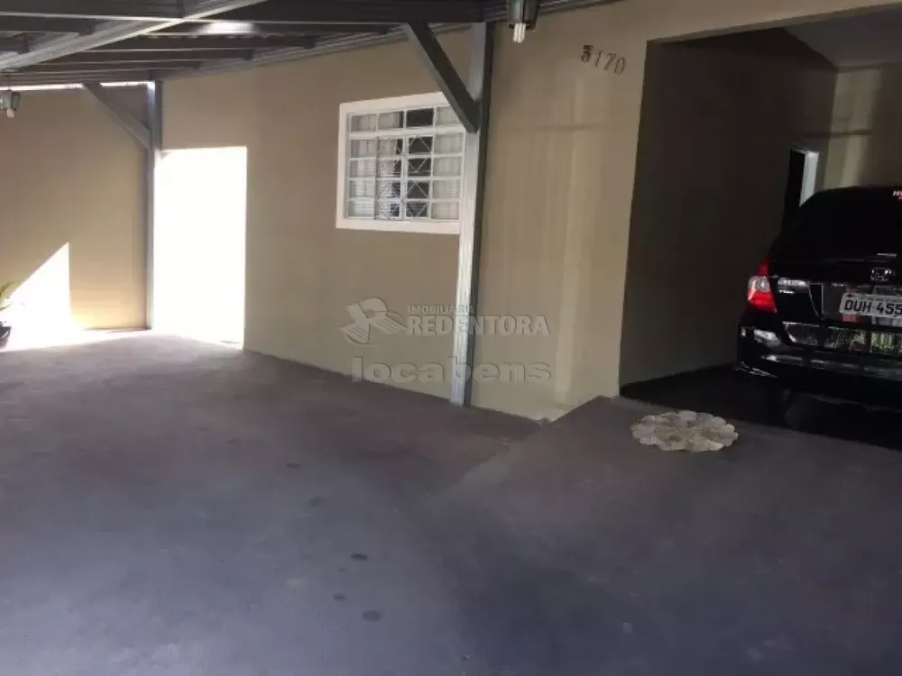 Casa à venda com 4 quartos, 165m² - Foto 2