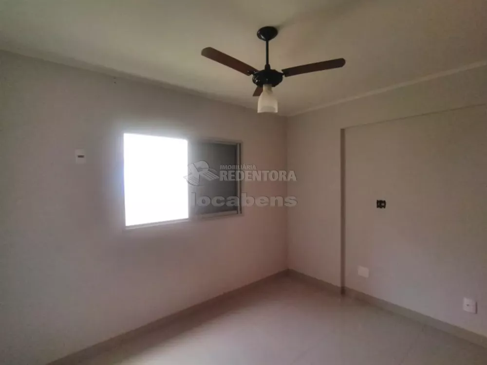 Apartamento à venda com 2 quartos, 70m² - Foto 3