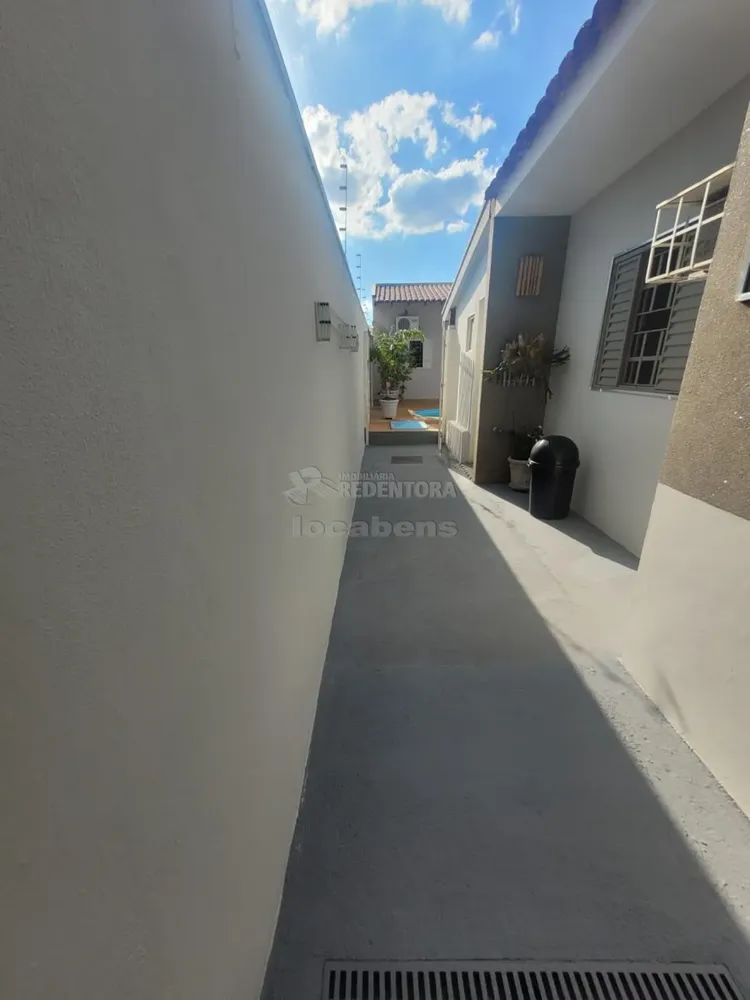 Casa, 4 quartos, 210 m² - Foto 1
