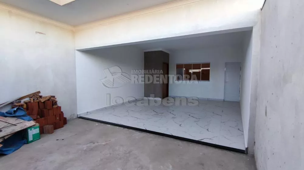 Casa à venda com 3 quartos, 200m² - Foto 2