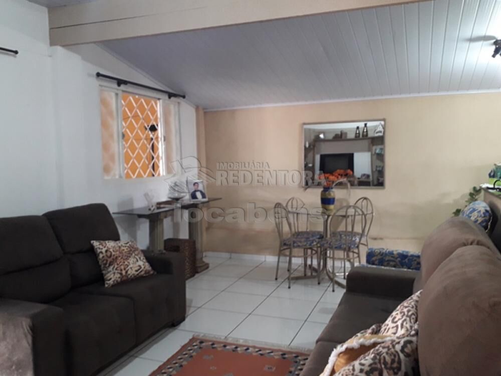 Casa à venda com 2 quartos, 100m² - Foto 3