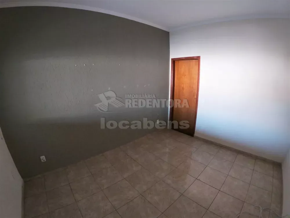 Casa à venda com 3 quartos, 117m² - Foto 1