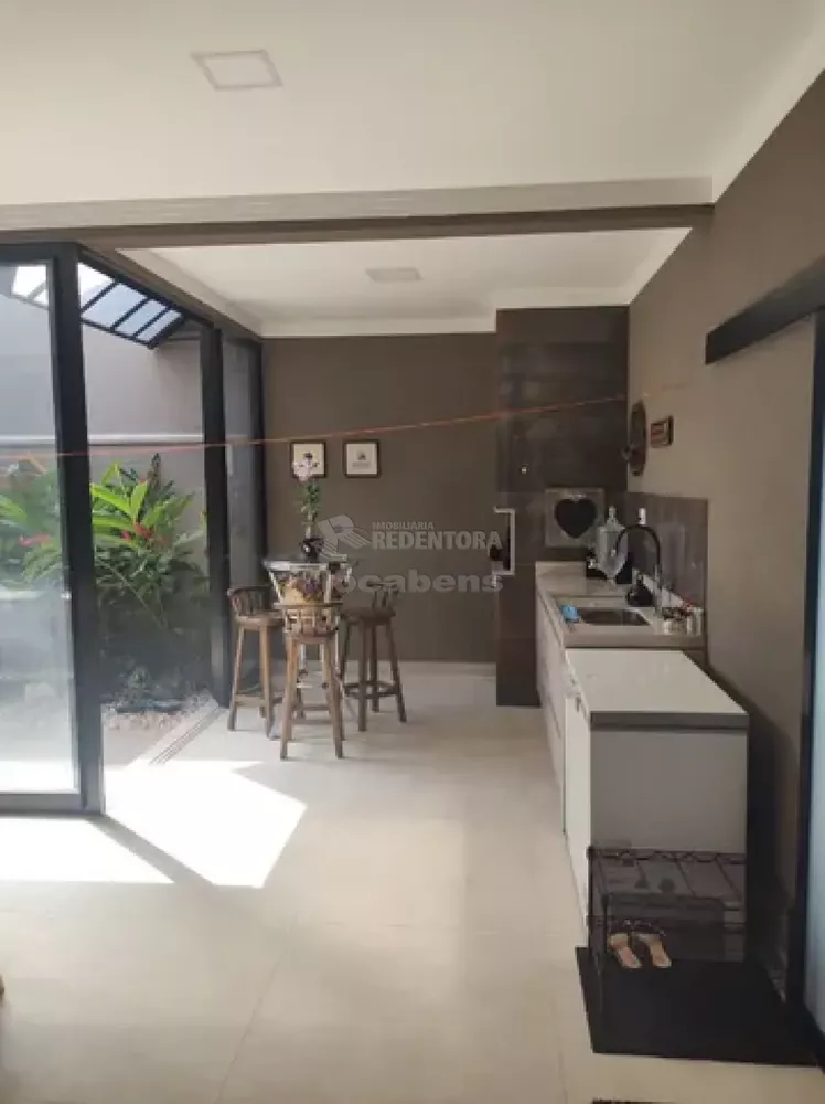 Casa de Condomínio à venda com 3 quartos, 180m² - Foto 2