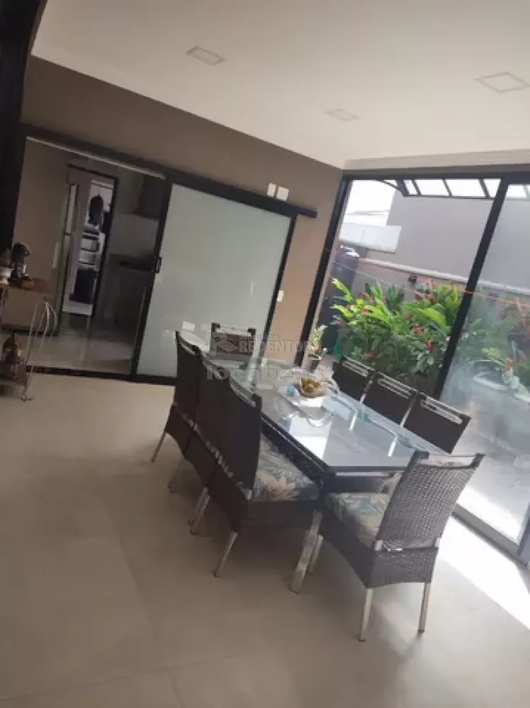 Casa de Condomínio à venda com 3 quartos, 180m² - Foto 1