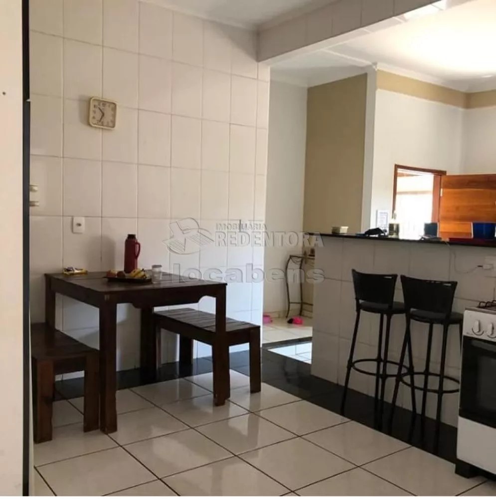 Casa à venda com 3 quartos, 147m² - Foto 4