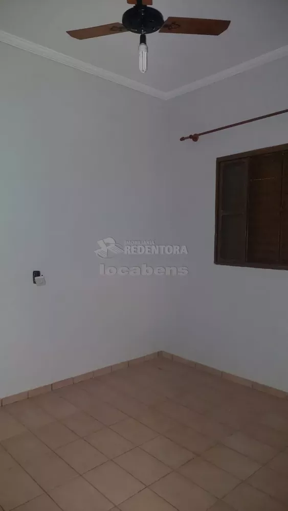 Casa à venda com 3 quartos, 189m² - Foto 1