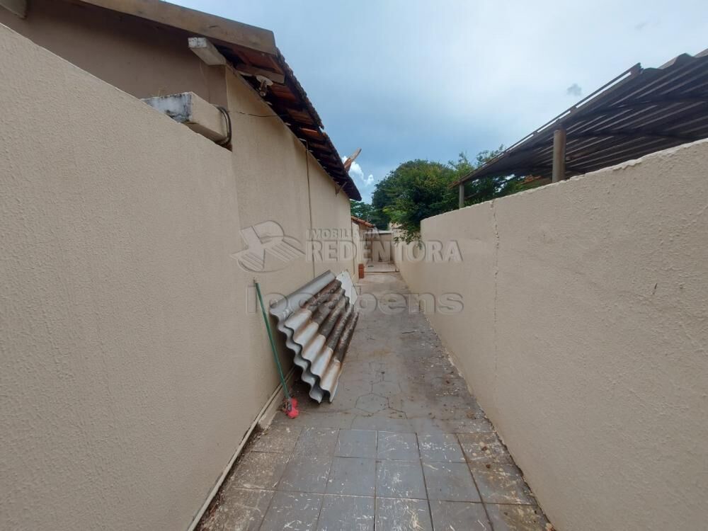 Casa para alugar com 2 quartos, 50m² - Foto 4