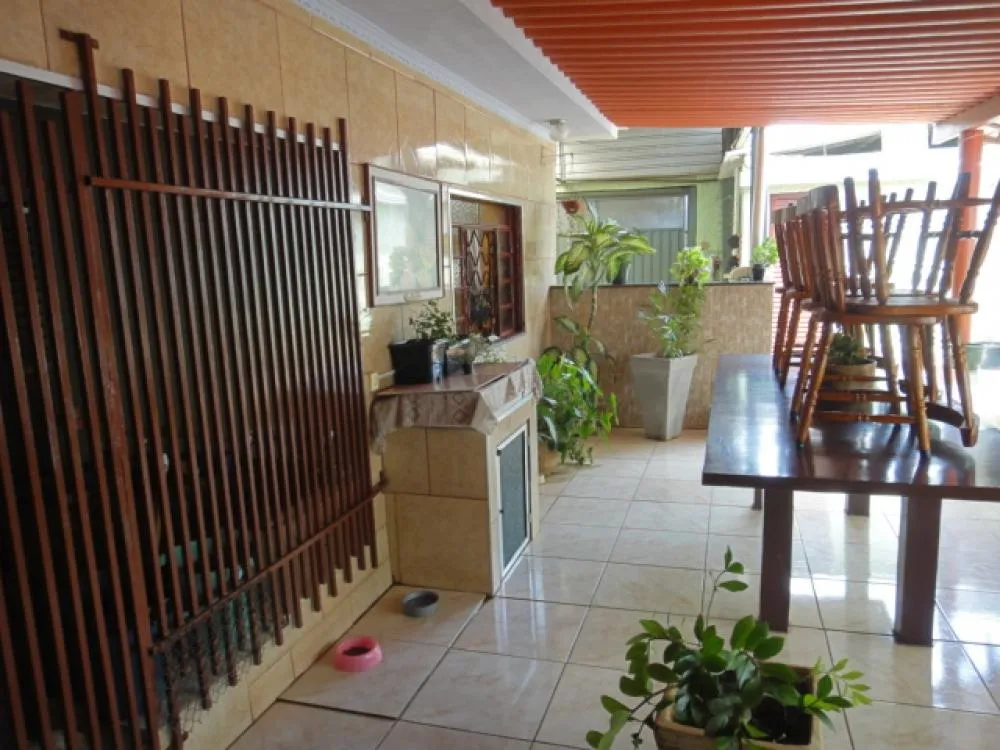 Casa, 6 quartos, 237 m² - Foto 5