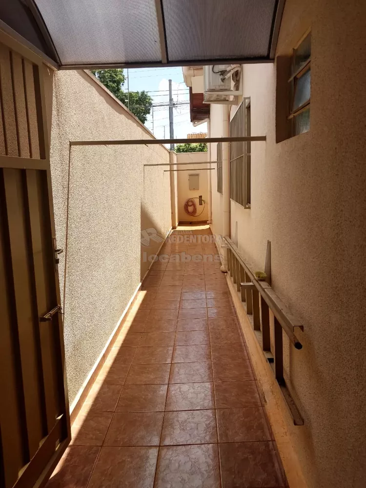 Casa à venda com 3 quartos, 170m² - Foto 9