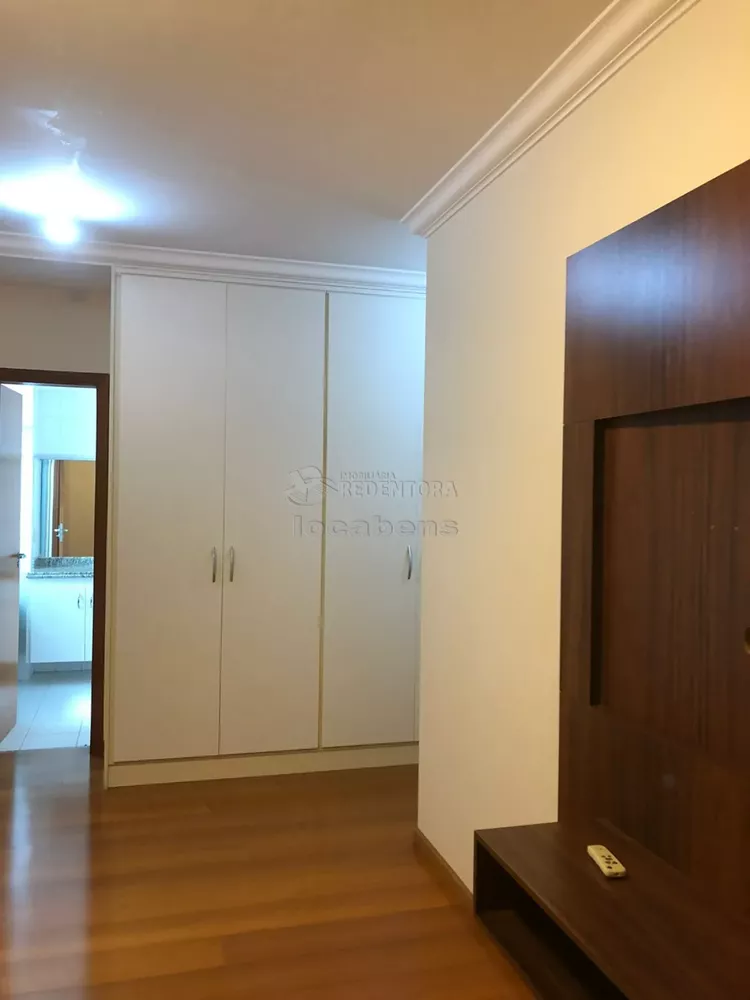 Apartamento à venda com 3 quartos, 157m² - Foto 4