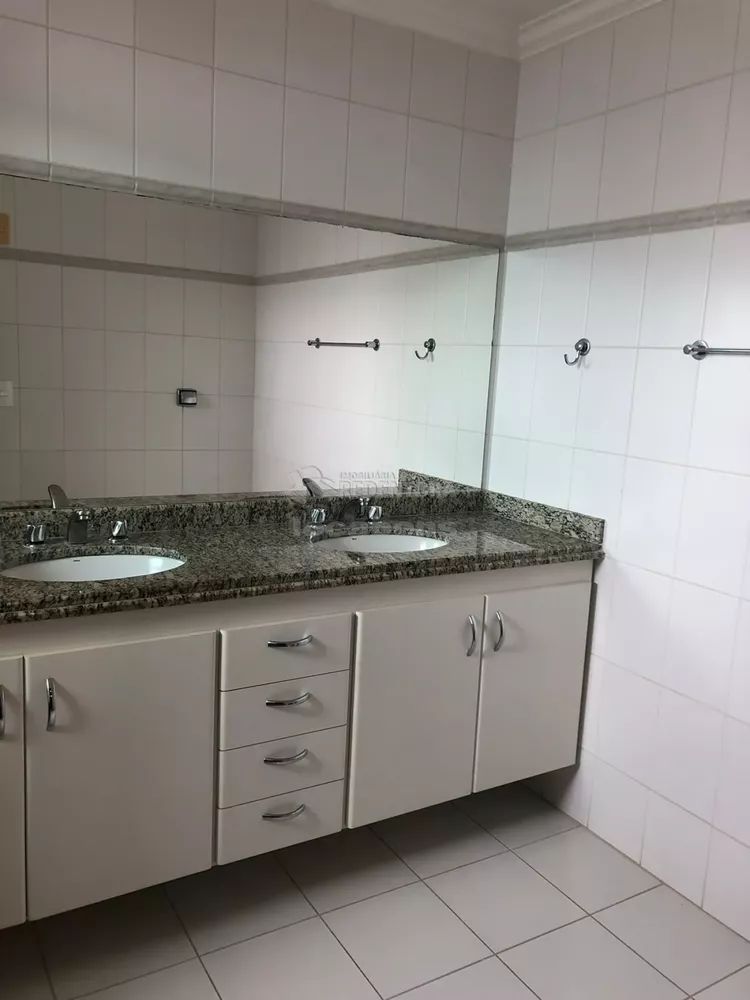 Apartamento à venda com 3 quartos, 157m² - Foto 3